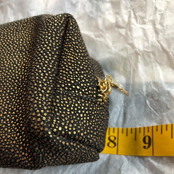 Cosmetic Bag, Gold & Black, Bare Minerals - Picture 5 of 10